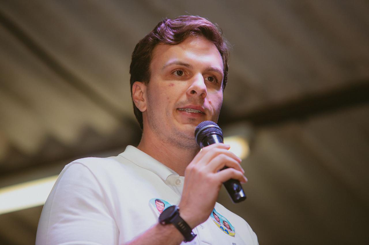 Cenário Político: Miguel Coelho faz campanha de comparação 