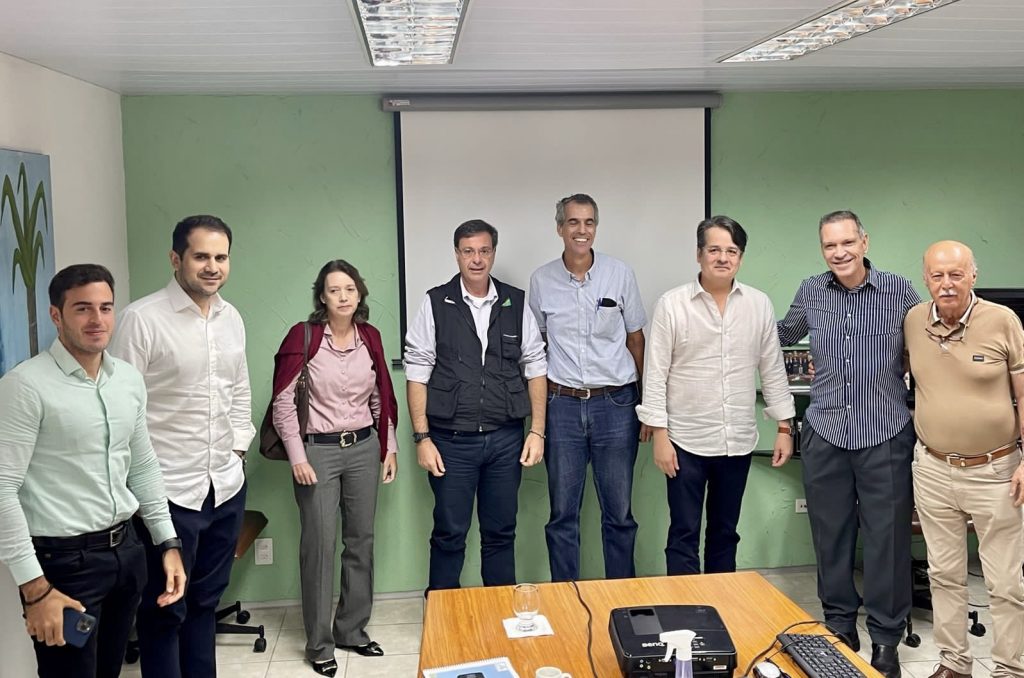 Gilson e Sindaçúcar debatem melhorias para o setor em PE 