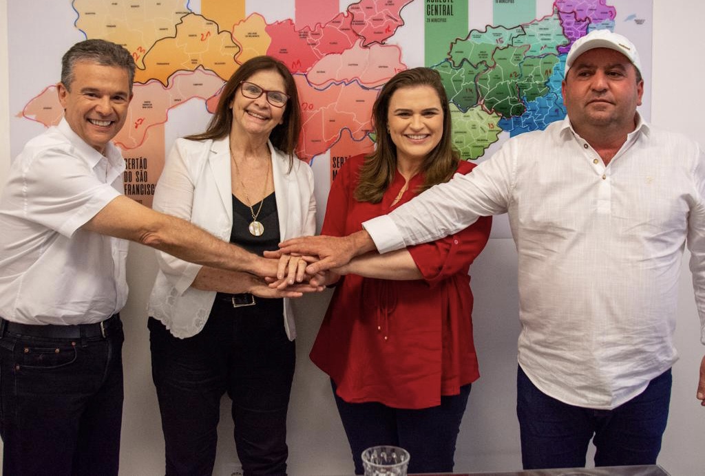 Marília recebe apoio de Celina Brito, ex-prefeita de Jupi