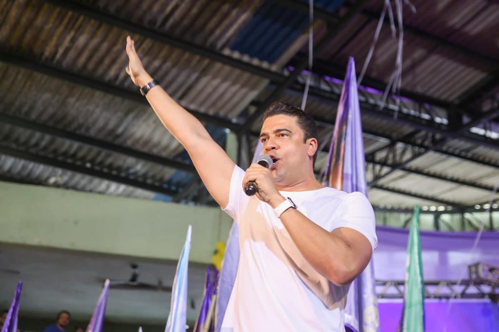 Rodrigo reclama de falta de investimento do Estado para Caruaru