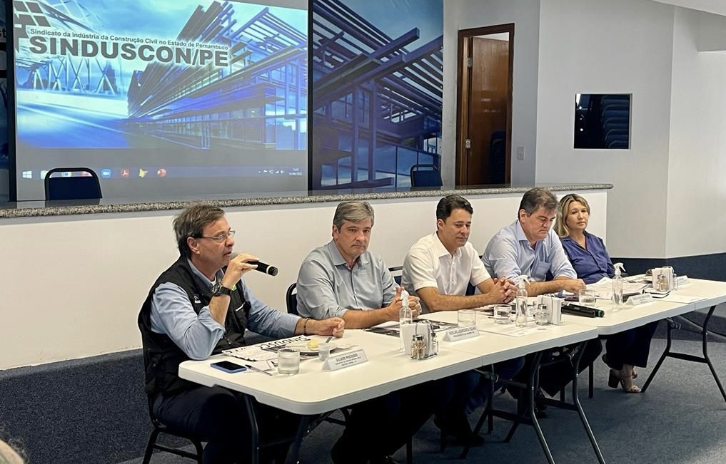 Sindicatos e associações unem forças com Gilson