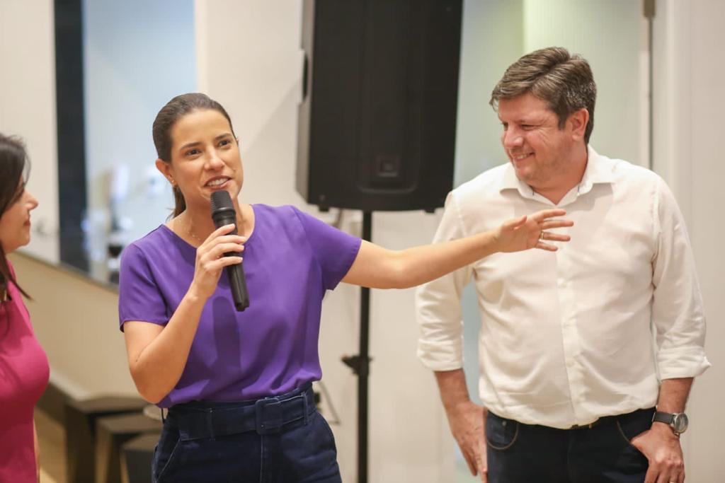 Médicos unidos com Raquel e Priscila