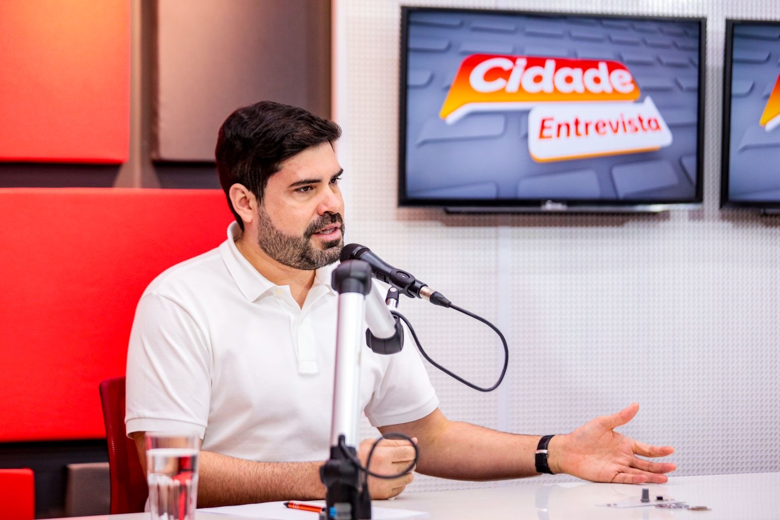 Tonynho propõe remunerar trabalhador que busca qualificação