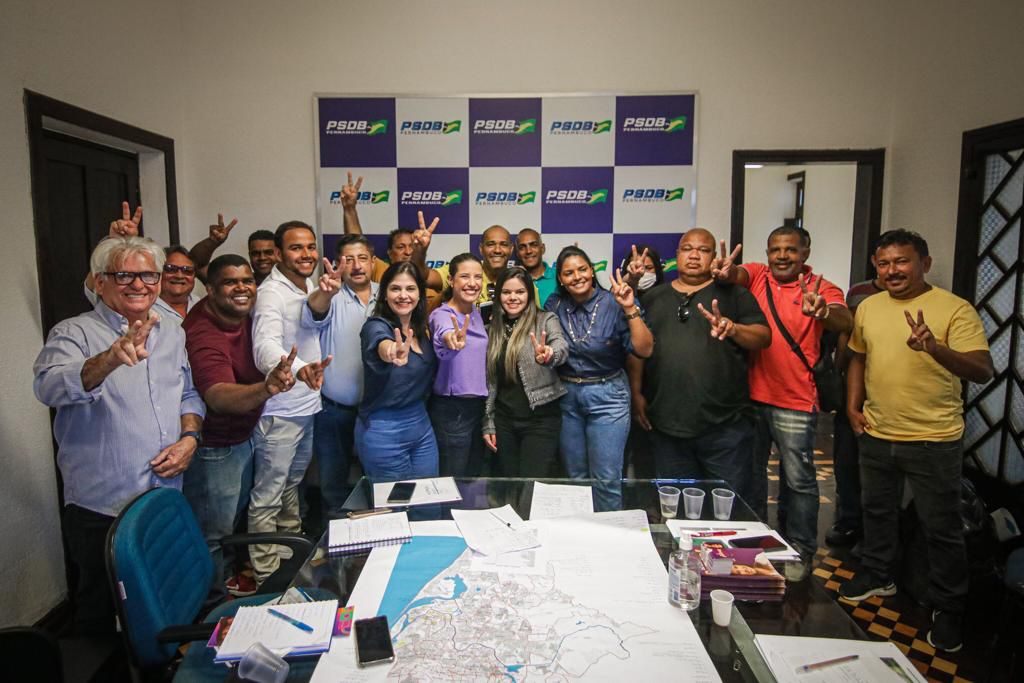 Em Olinda, campanha de Raquel ganha adesão de 12 suplentes 