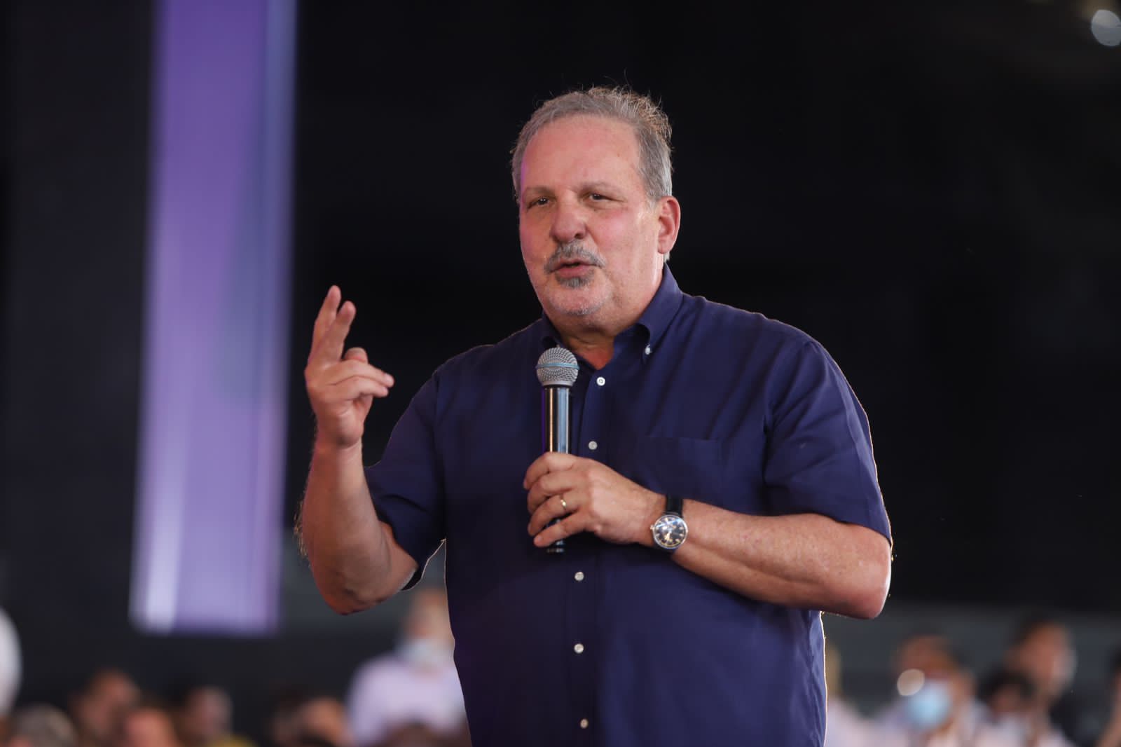 Cenário Político: Armando ausente da campanha de Raquel