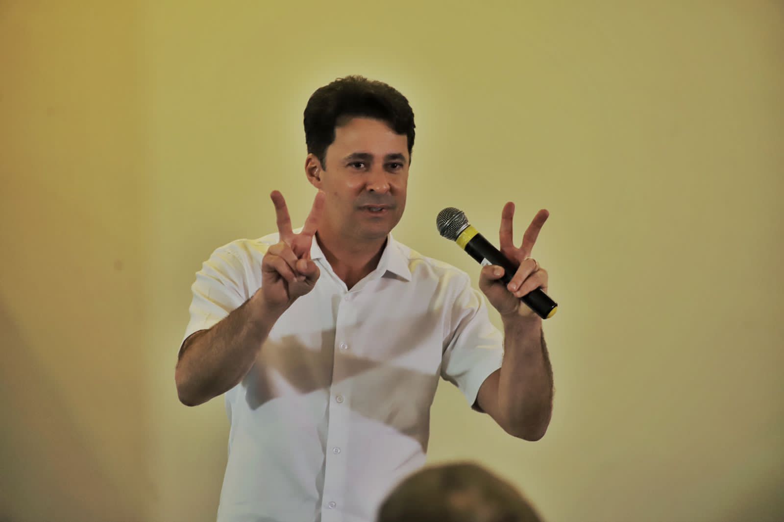 “Quem é Danilo e Paulo Câmara?”, reage Anderson Ferreira 