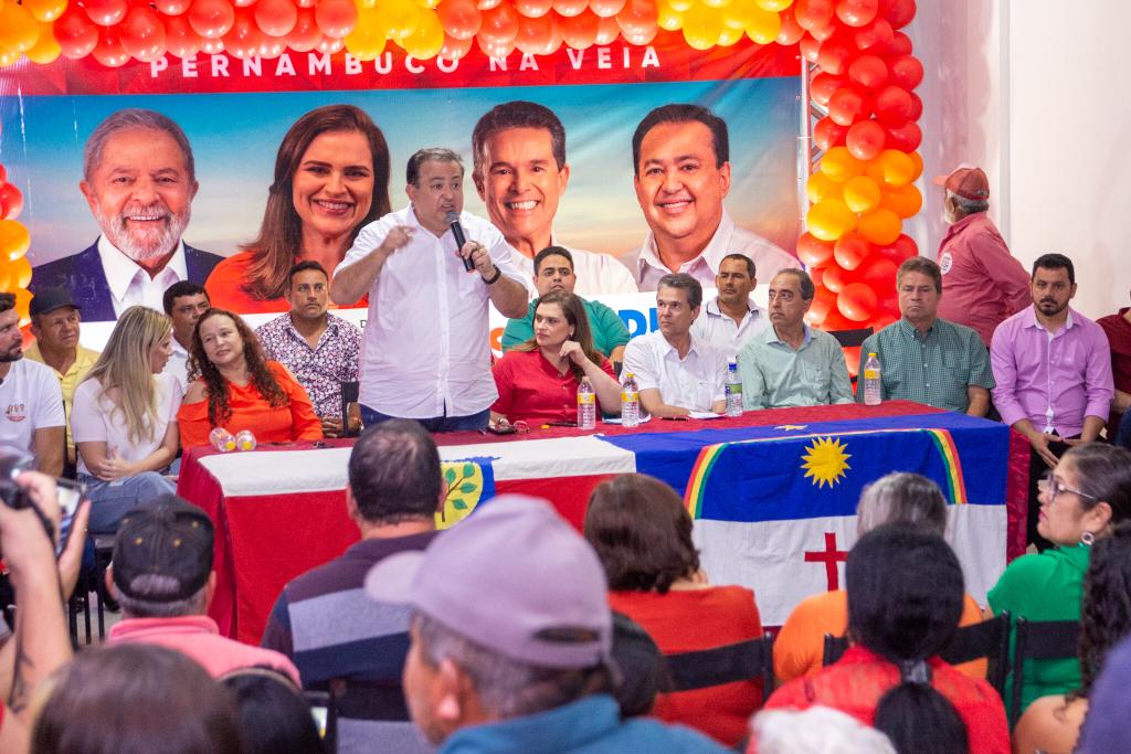 Em agenda na Mata Norte, Sebá provoca Frente Popular 