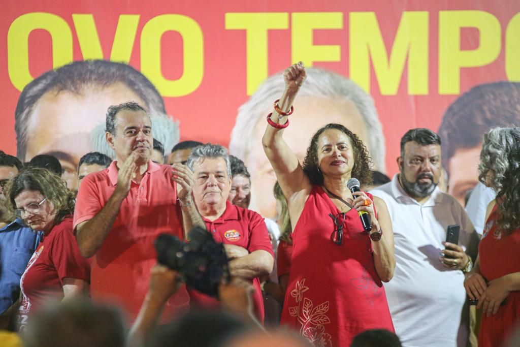 “Nós somos a turma do Fora Bolsonaro”, diz Luciana Santos