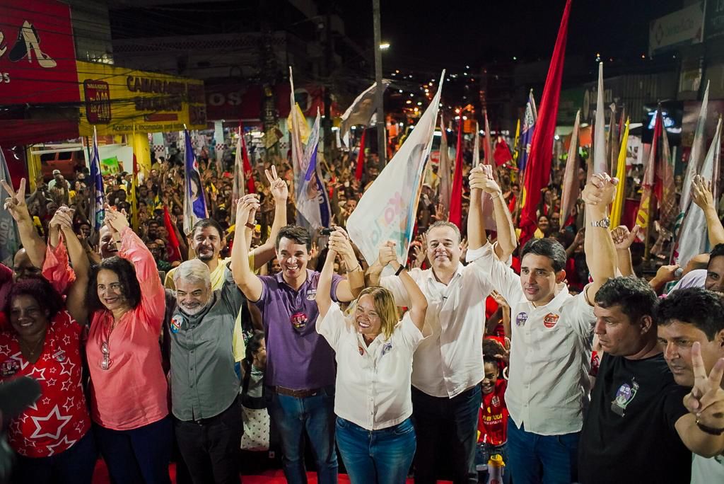 Danilo e Nadegi realizam grande caminhada em Camaragibe