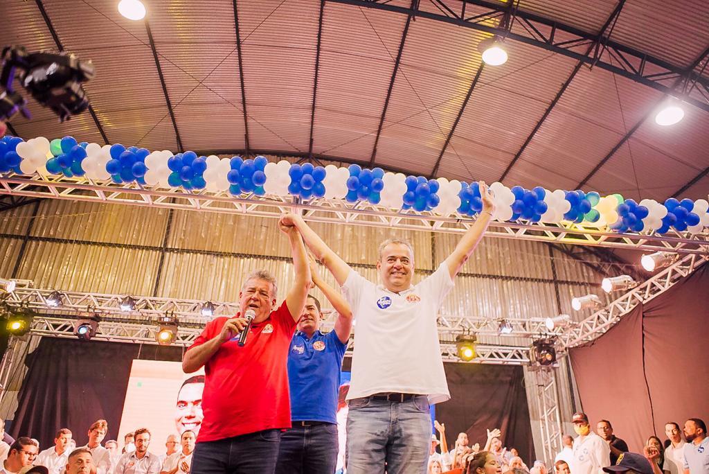 “Os que saíram da Frente Popular prestam serviço a Bolsonaro”, diz Silvio Costa 