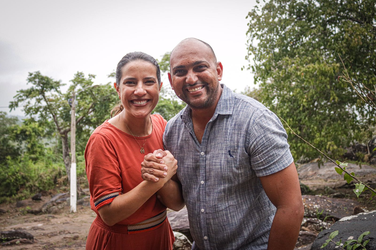 Raquel recebe apoio de vereador defensor da causa animal 