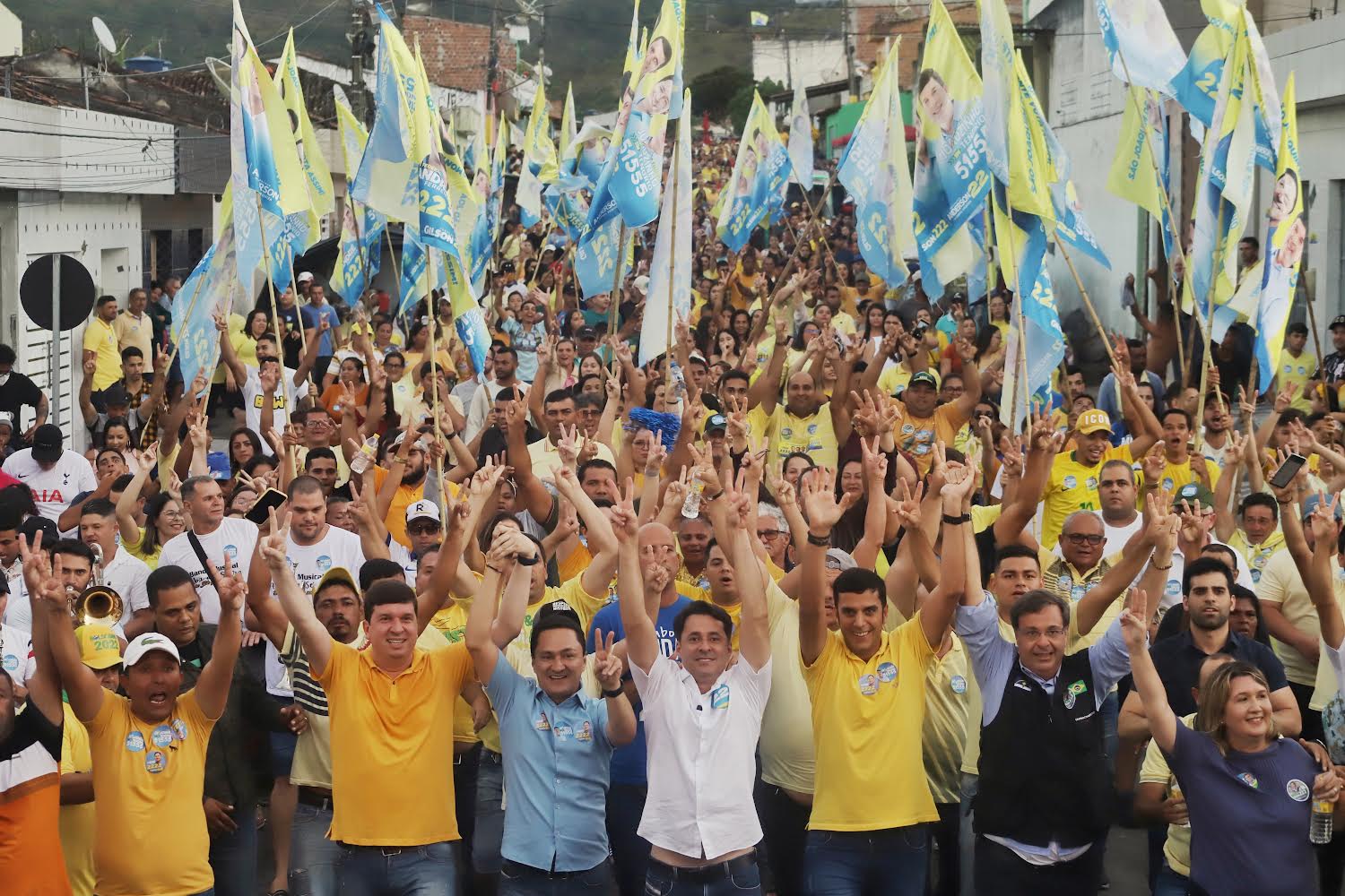 Anderson Ferreira lidera grande ato em São Joaquim do Monte