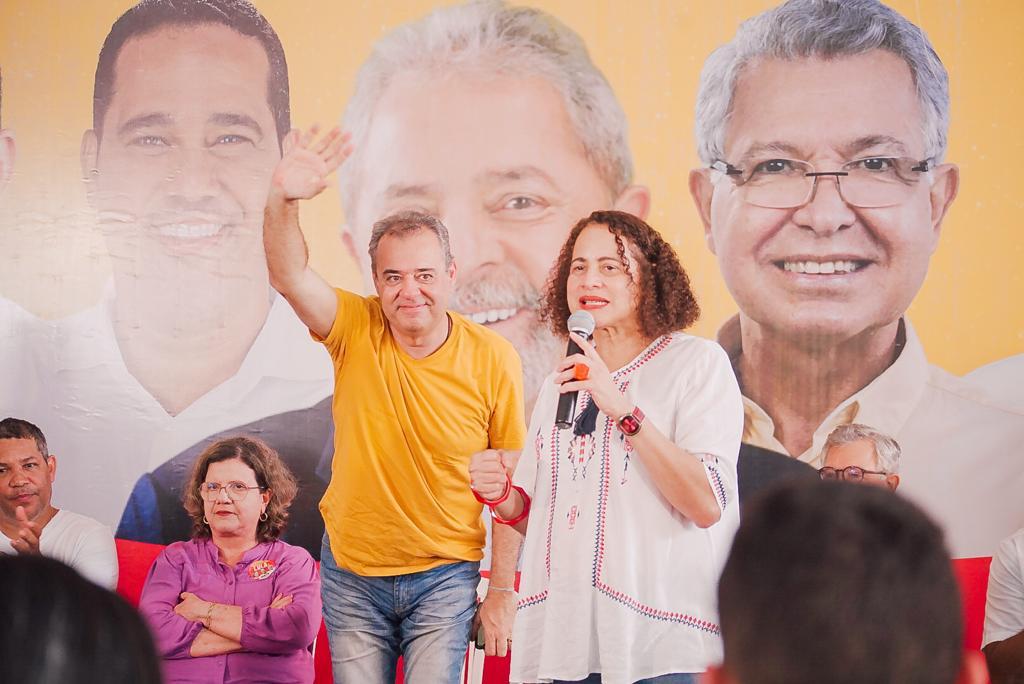 Luciana destaca características de Danilo