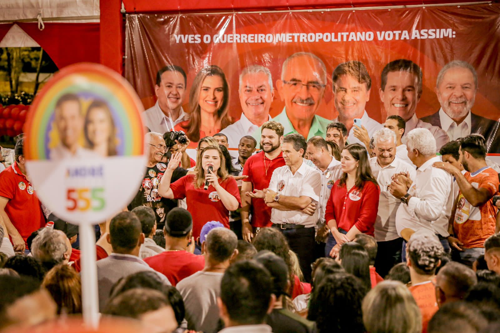 Marília e André participam de inauguração de comitê em Igarassu
