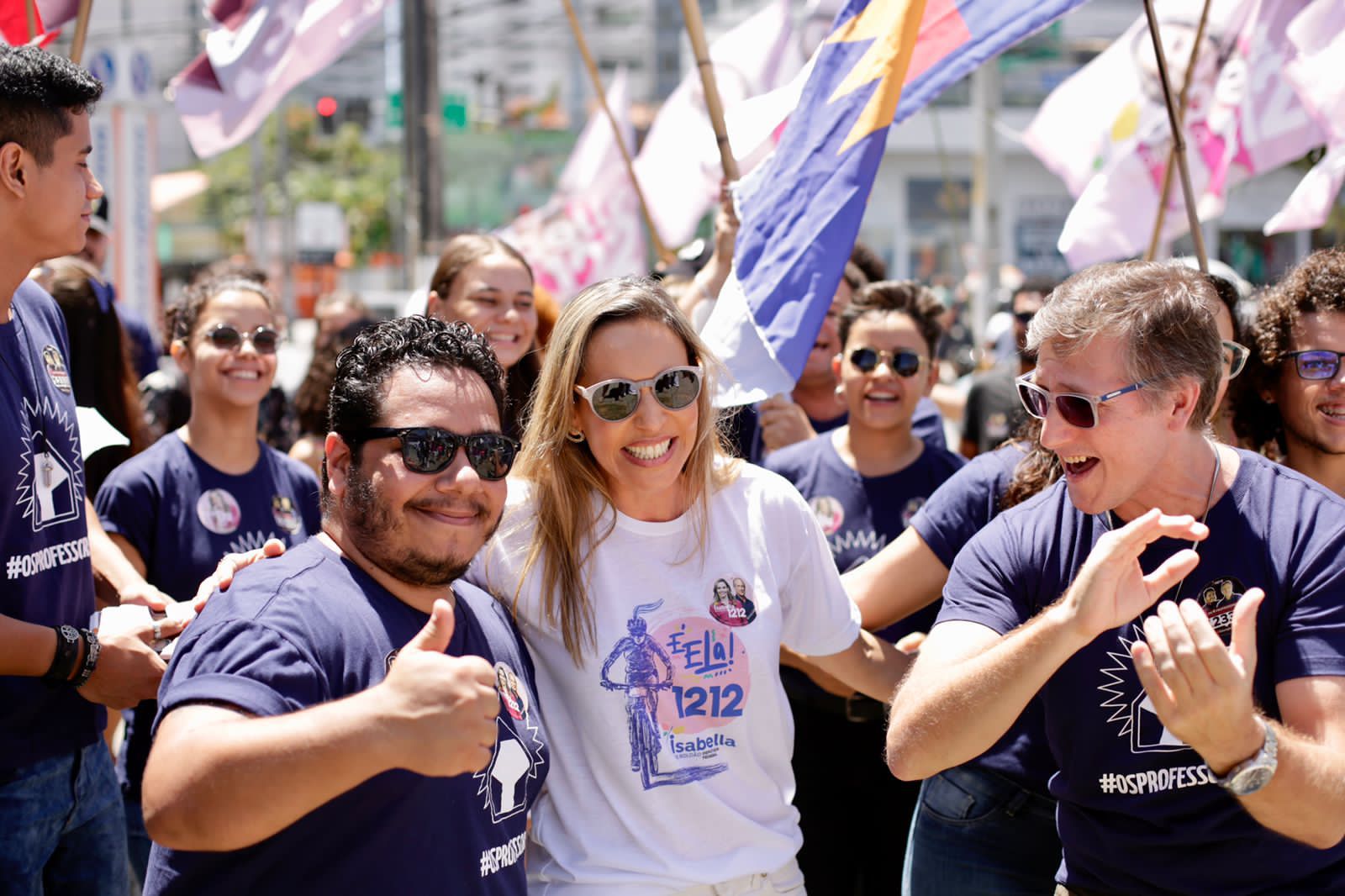 Isabella celebra Dia do Ciclista na companhia de aliados 