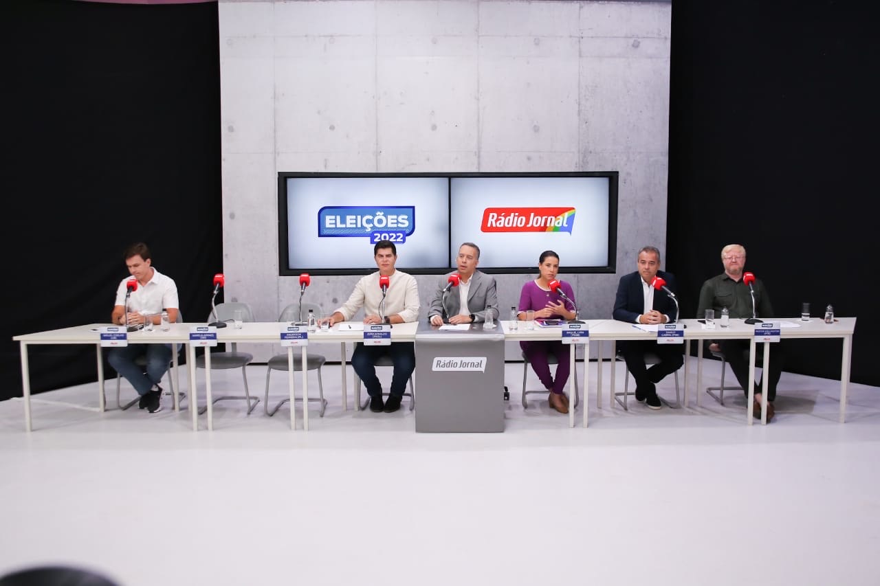 Raquel acusa Danilo de ter fechado 60 mil postos de trabalho