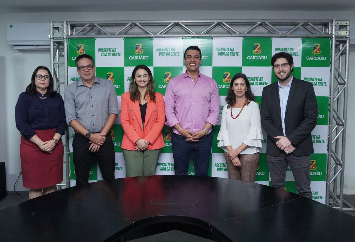 Rodrigo Pinheiro recebe representantes da Comunitas