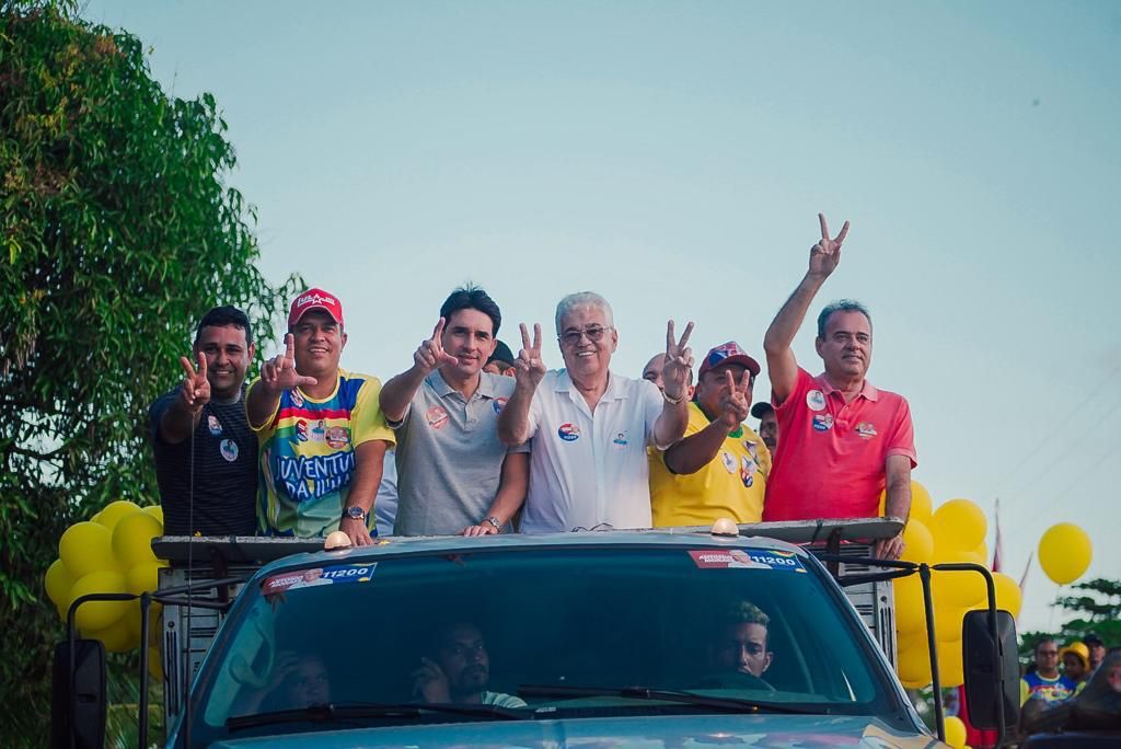 Danilo participa de grande carreata em Itamaracá