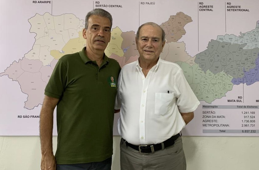 Romário Dias declara apoio ao Coronel Alberto Feitosa