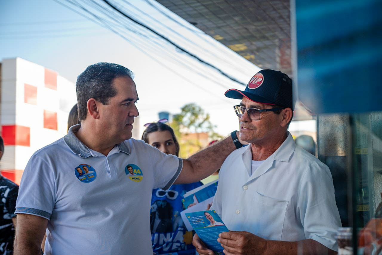 Dilson ouve demandas de comerciantes da rua 15 de Novembro