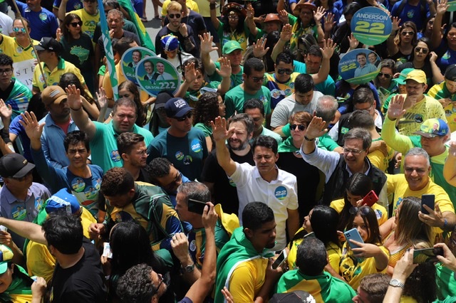 Anderson e Gilson participam de 7 de Setembro em Caruaru