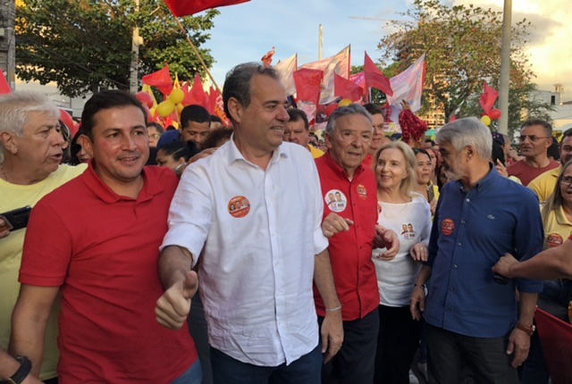 Tony Gel leva falta em agenda de Danilo em Caruaru 