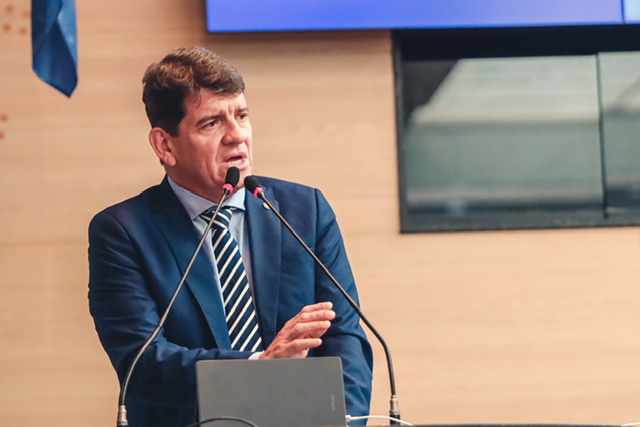 Alcides Cardoso apresenta propostas nas redes sociais