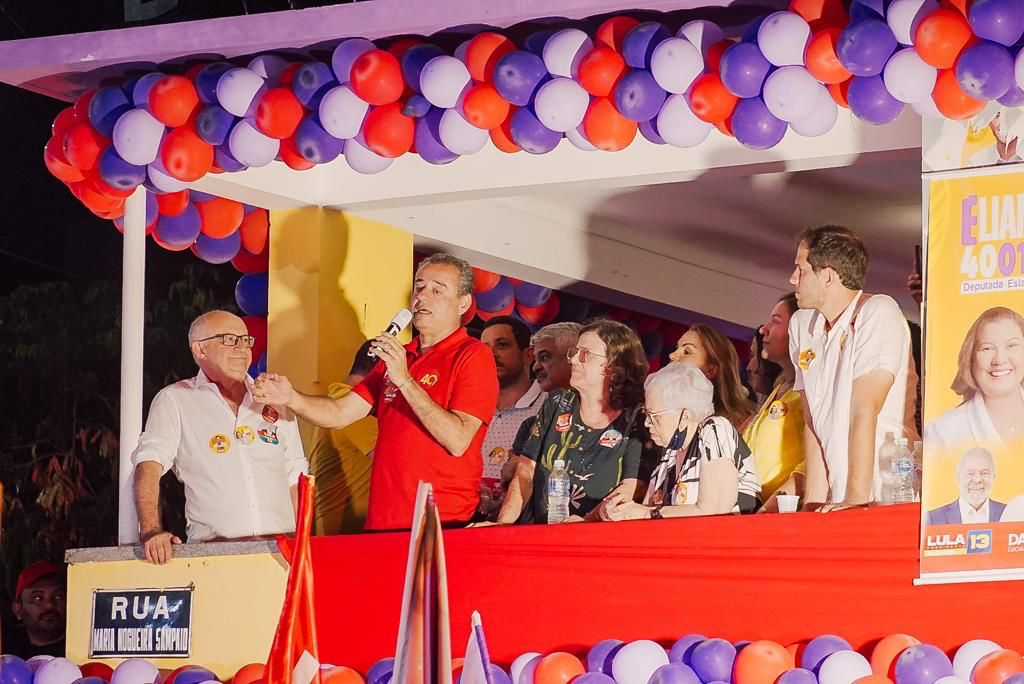 Em Salgueiro, Danilo é recebido por Marcondes e Dona Creuza 