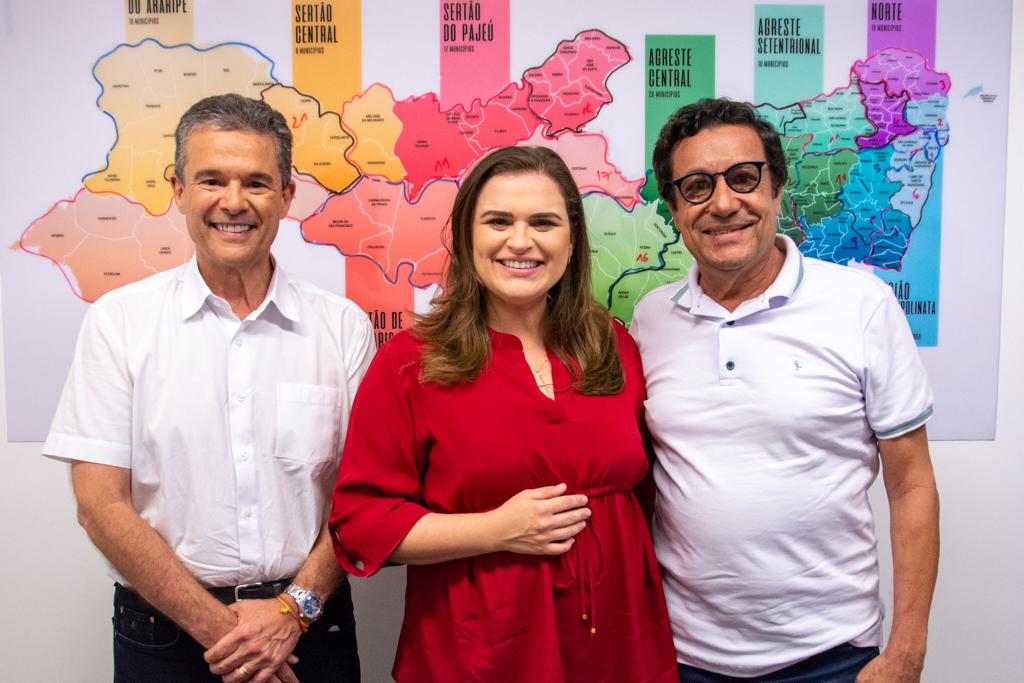 Marília recebe apoio de Zé Alves, ex-prefeito de Escada