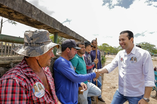 Armandinho intensifica agendas em Caruaru