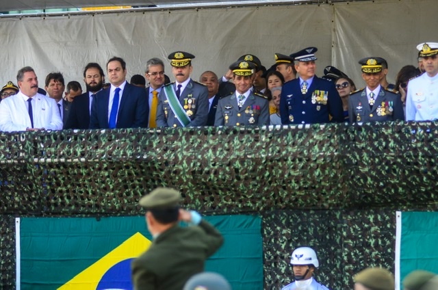 Desfile no Recife marca o Bicentenário da Independência do Brasil