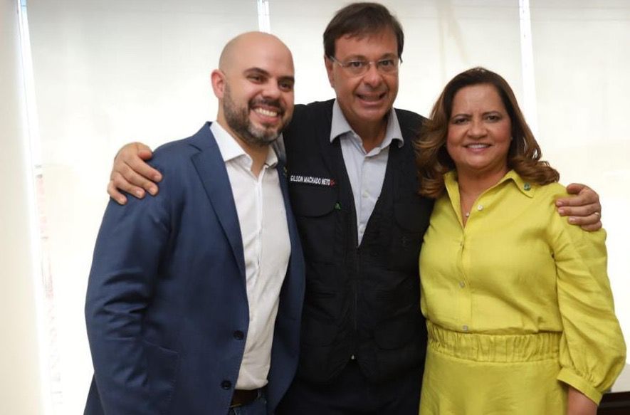 Gilson Machado recebe apoio de prefeita do Ipojuca 