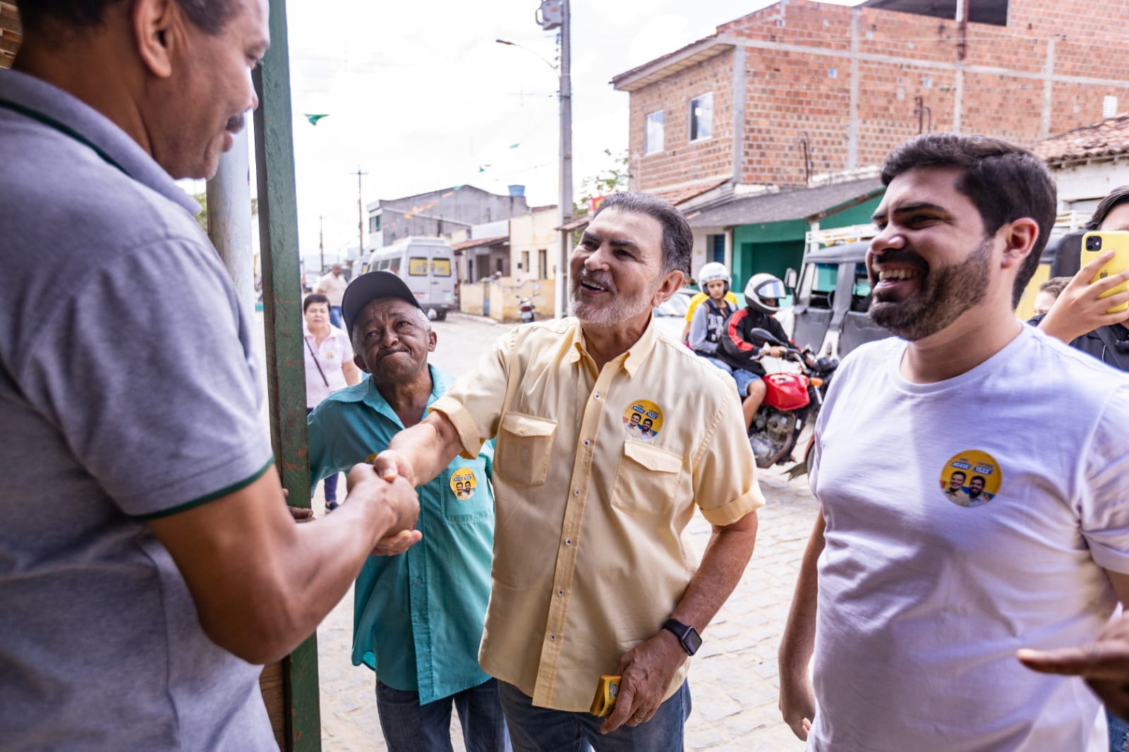 Tony e Tonynho garantem apoio de comunidades rurais de Caruaru