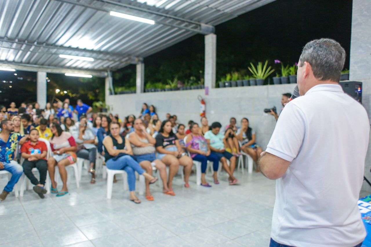 Dilson Oliveira recebe apoio de comunidades do Recife