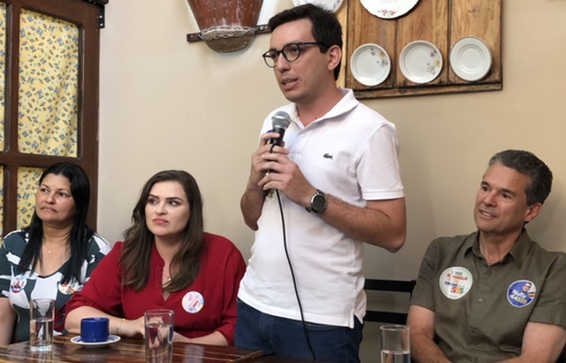 “A política é dinâmica”, diz Raffiê ao declarar apoio a Marília 