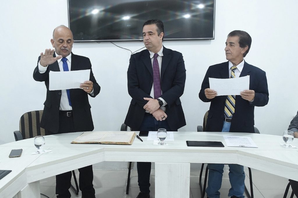 Câmara de Caruaru realiza ato de posse de Lairton Vieira