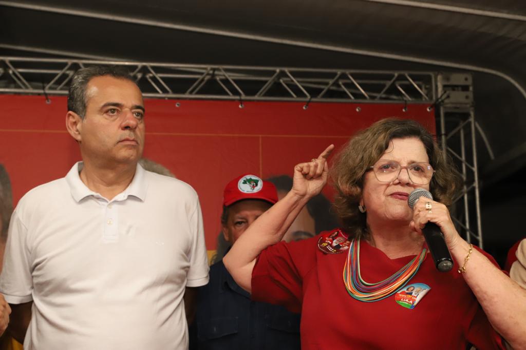 Teresa muda estratégia e eleva o tom contra Marília