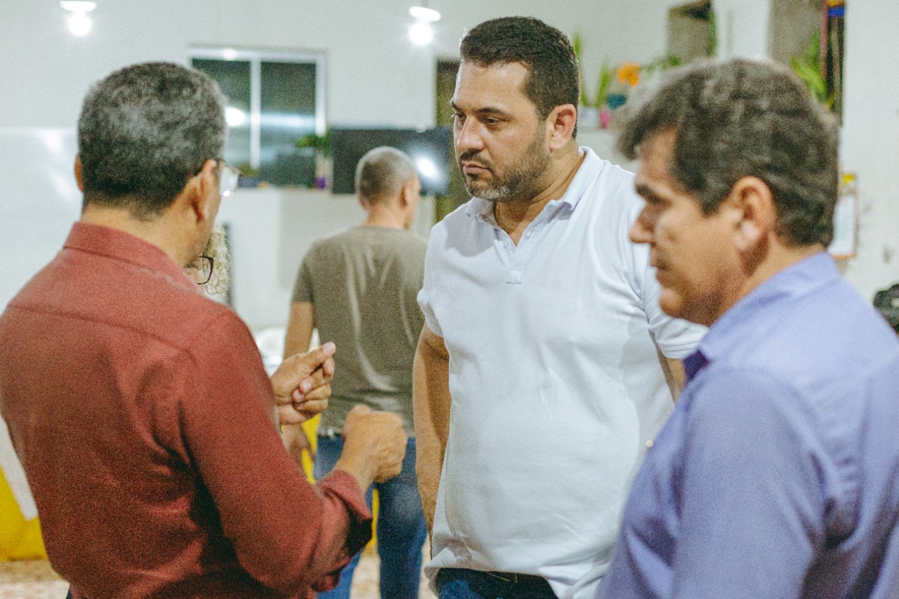 Dr. Sidney é sabatinado pelo Rotary Club de Bezerros