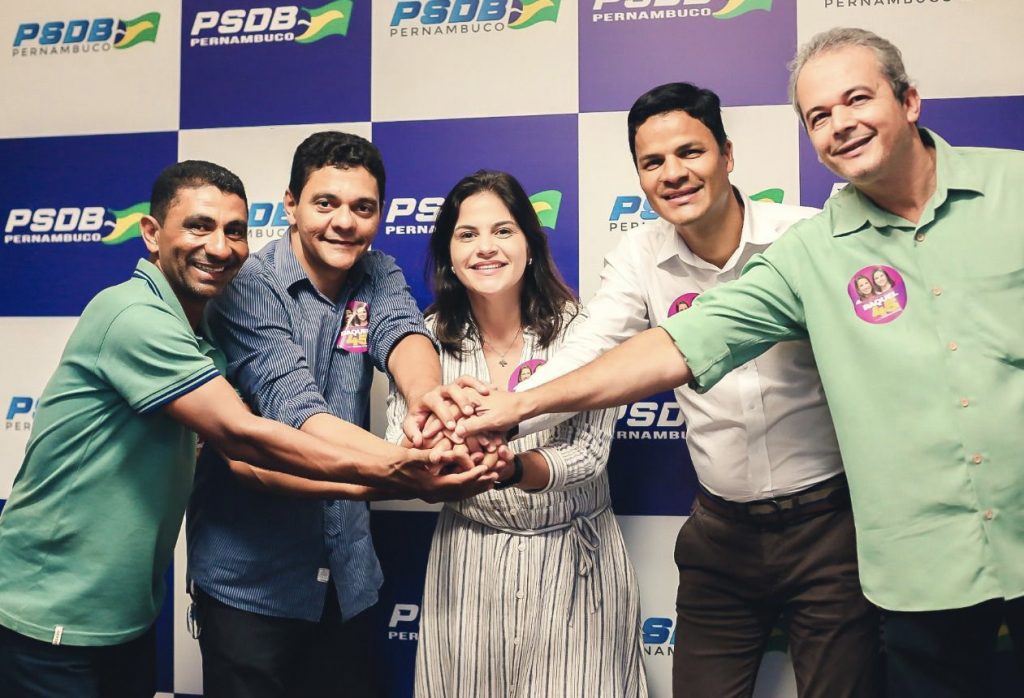 Vereadores da oposição de Glória do Goitá com Raquel 