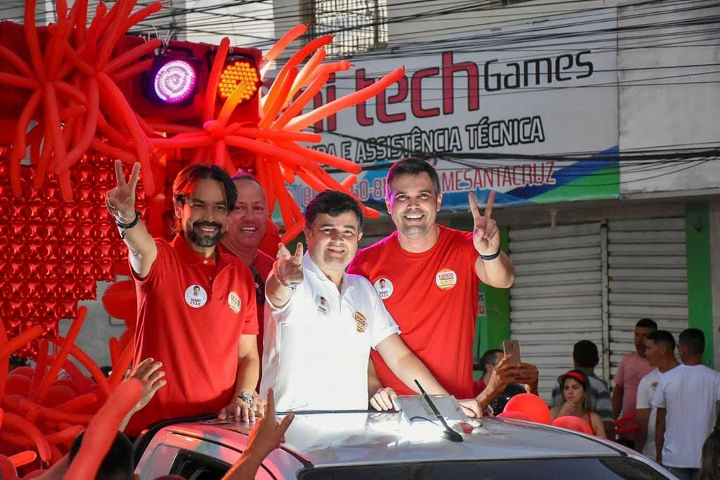 Diogo encerra campanha com grande ato em Santa Cruz