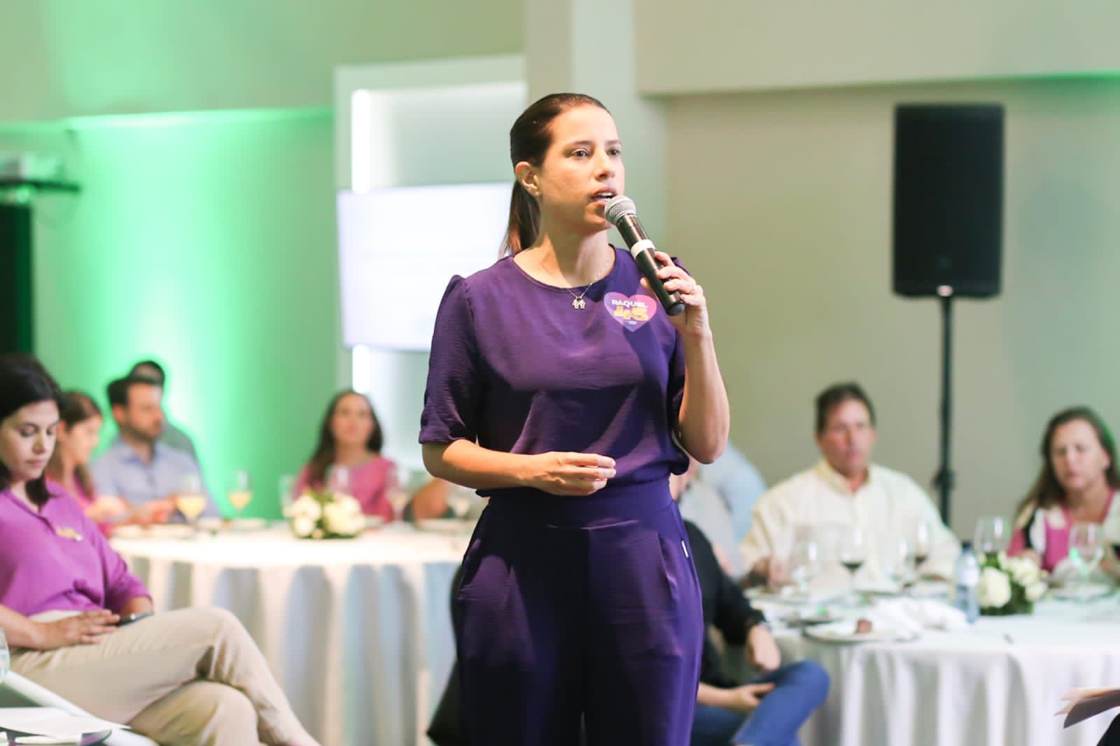 Raquel volta a participar de agendas políticas