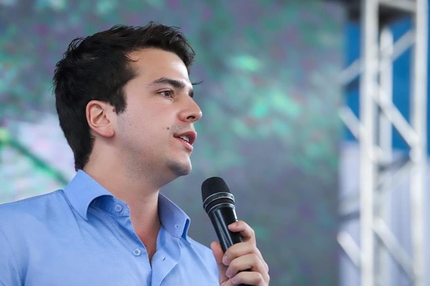 Antonio Coelho manifesta apoio a Raquel Lyra neste segundo turno