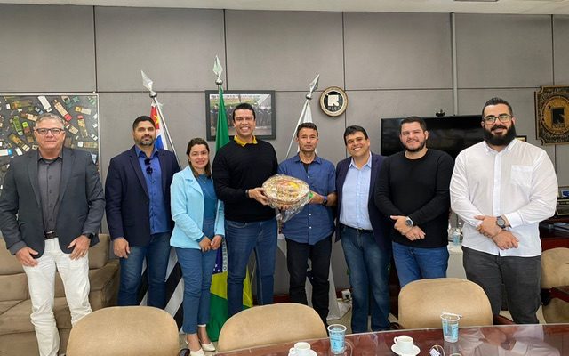 Em São Paulo, Rodrigo Pinheiro visita a CEAGESP
