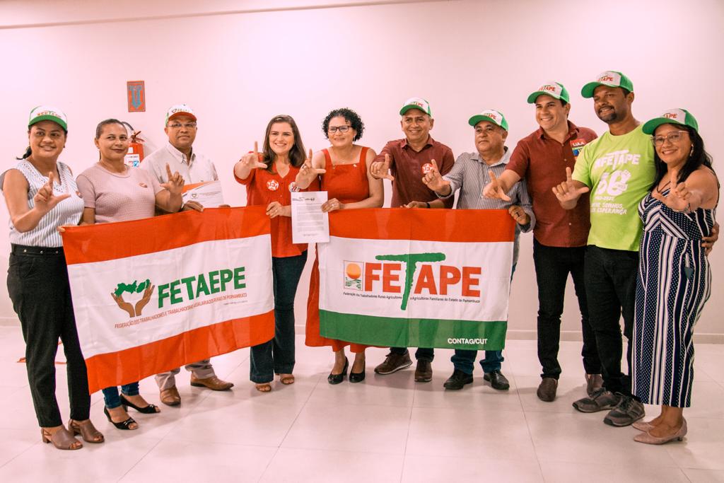 Marília Arraes recebe apoio da Fetape e Fetaepe