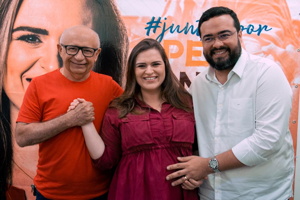 Prefeito de Salgueiro adere ao palanque de Marília 