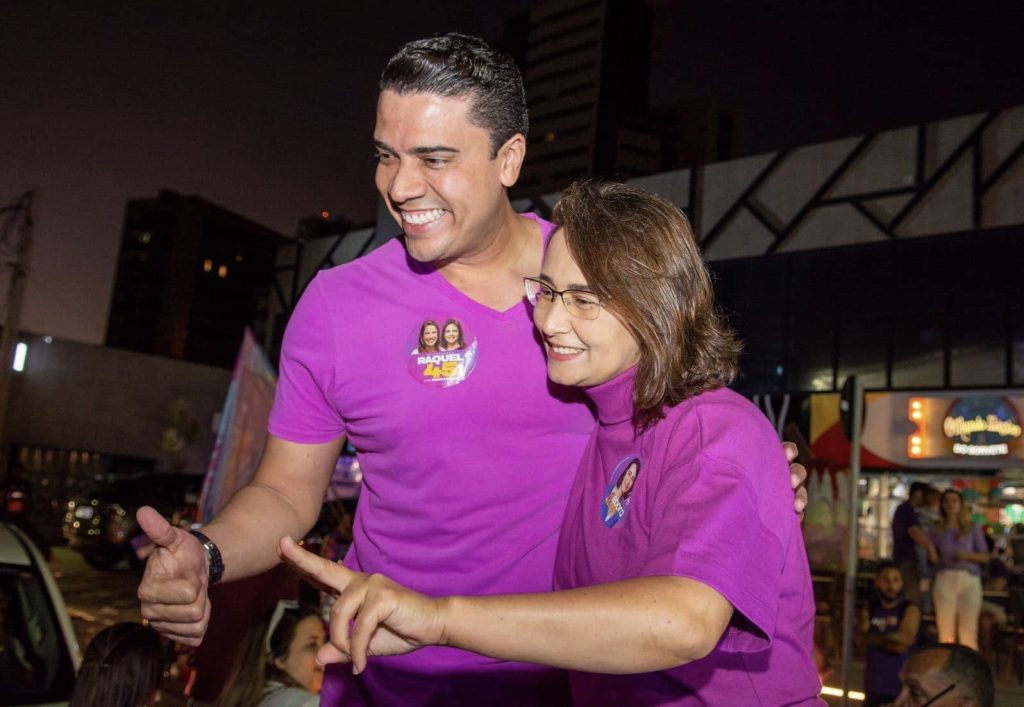 Rodrigo Pinheiro celebra vitória de Débora Almeida