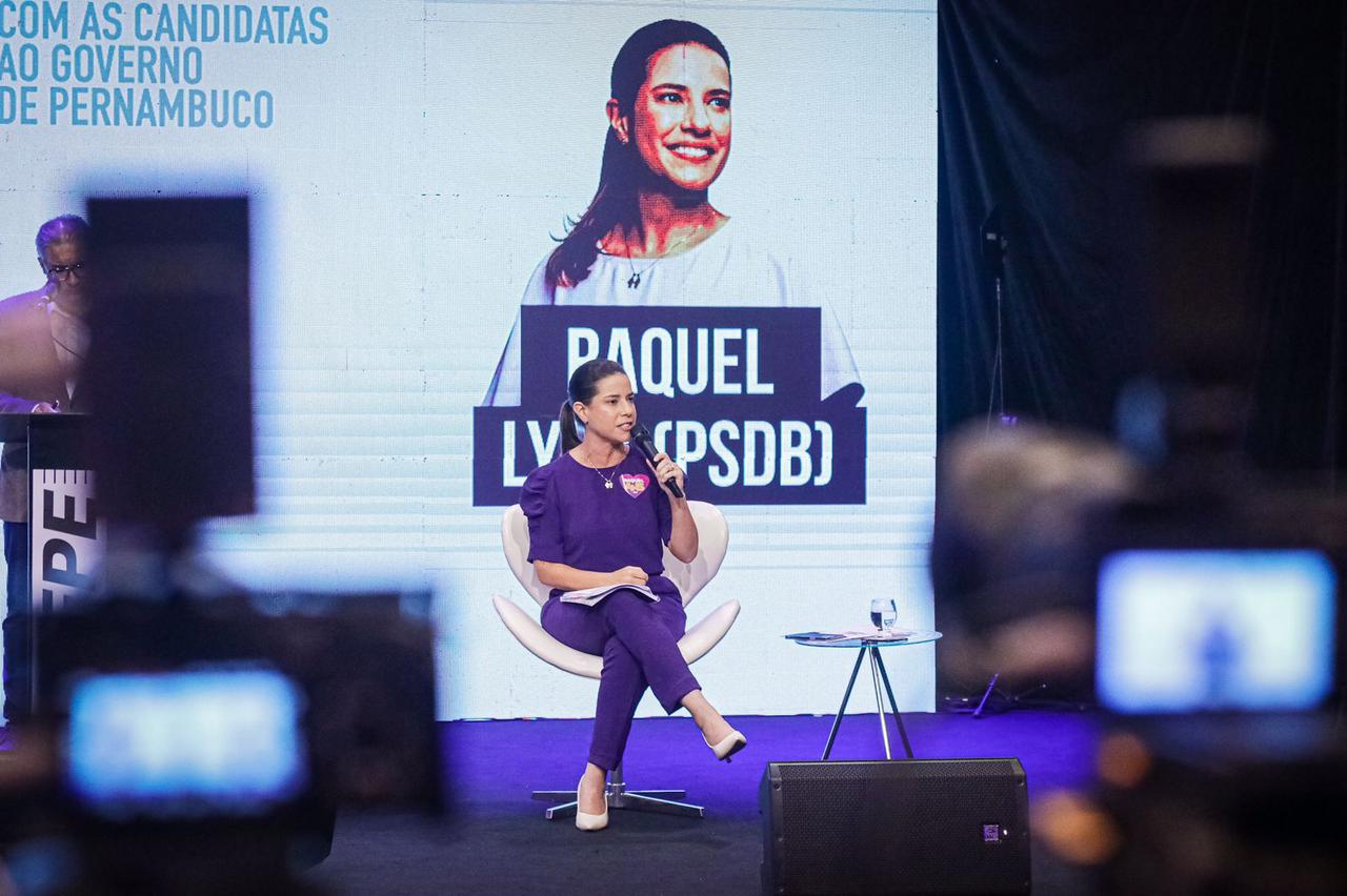 Raquel tem queda em pesquisa, mas segue na liderança 