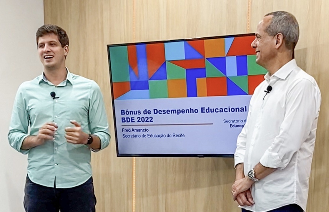 PCR paga Bônus de Desempenho Educacional para professores