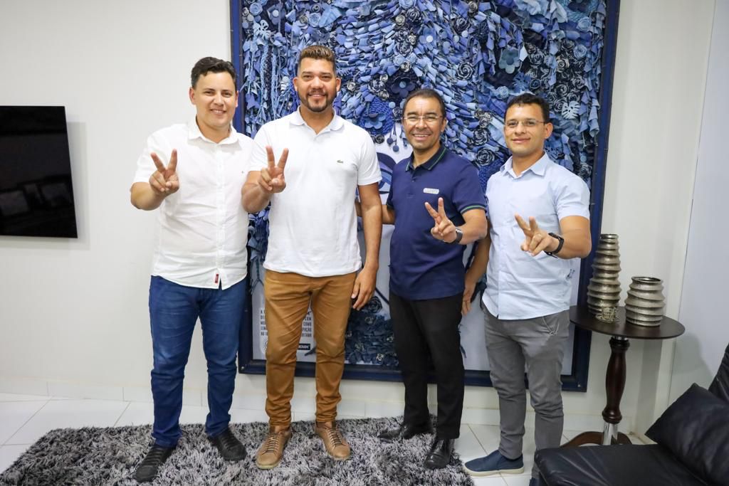 Edilson Tavares recebe visita de deputado estadual eleito