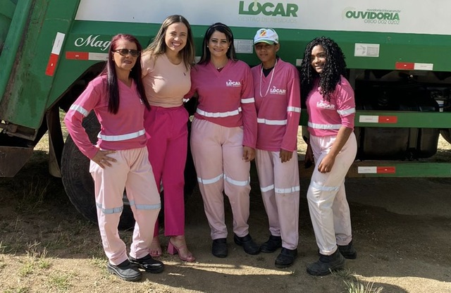Aline oferece café da manhã a mulheres garis da Locar